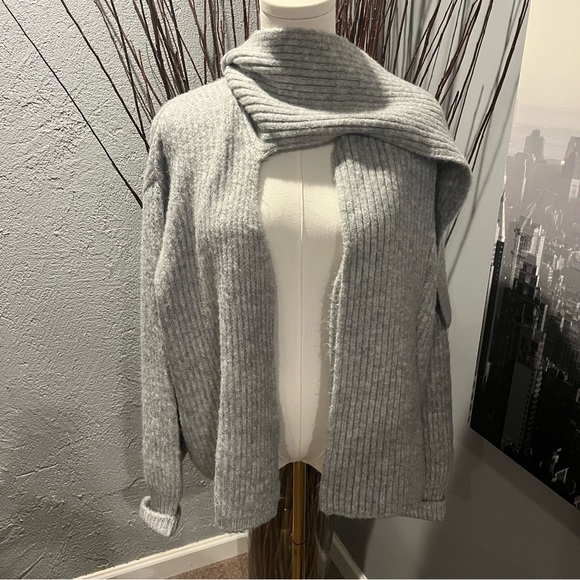 🌸NWOT UNIVERSAL THREAD OVERSIZED GREY CARDIGAN SWEATER SIZE MEDIUM🌸 - Picture 3 of 7